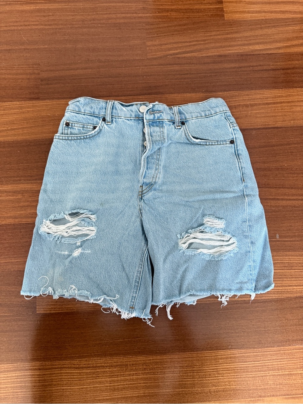 Reformation Max Mid Rise Relaxed Short - Picture 2 of 3